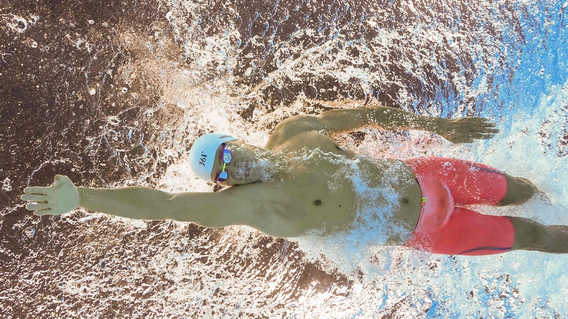 郑思维状态火热助阵，印度队轻取印尼队展露羽坛新格局